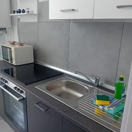 Stellas Monteurwohnungen Crimmitschau